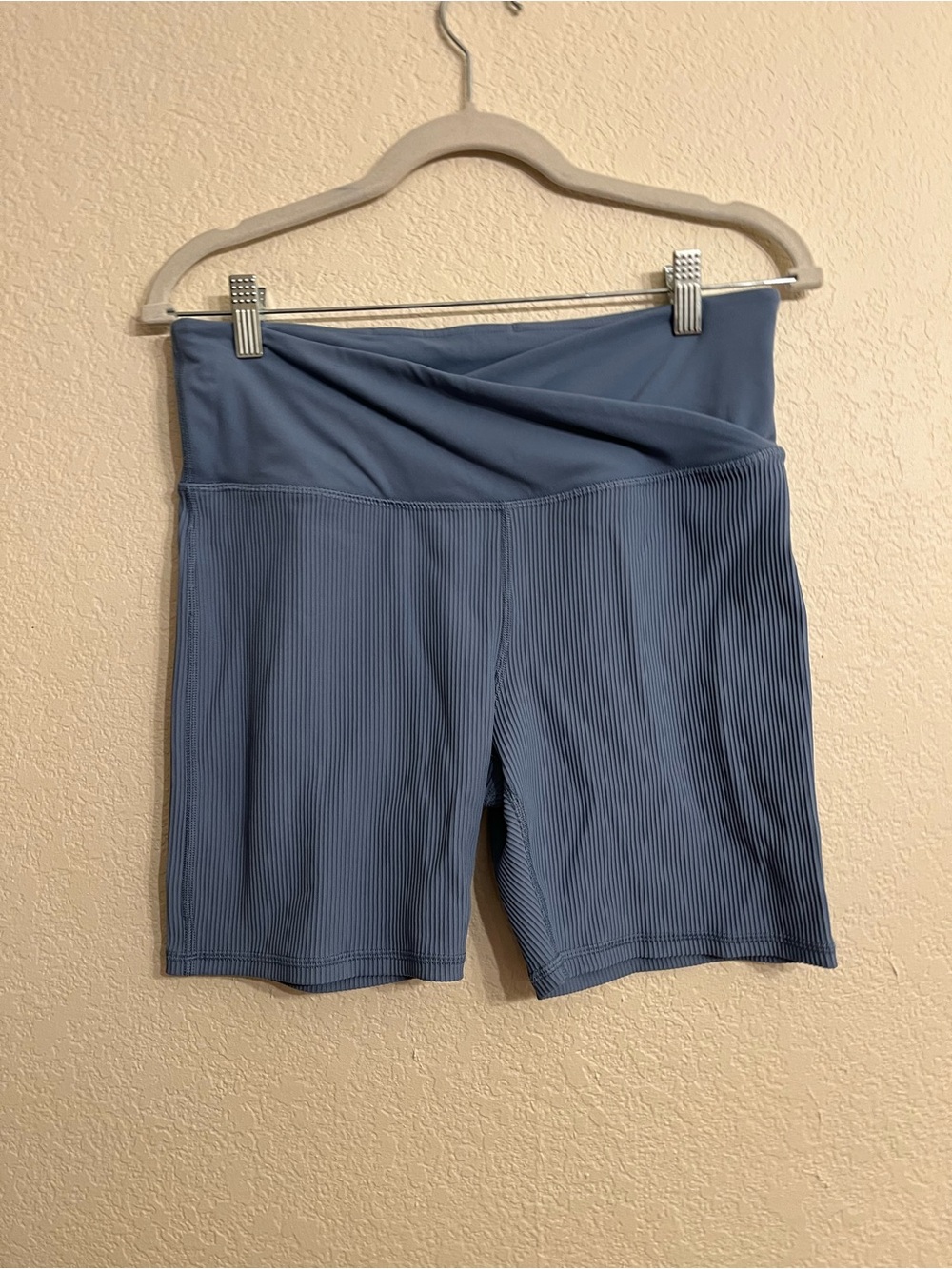Flattering soft athletic shorts Athleta Ribbed Crossover Waist  - Dusty Blue